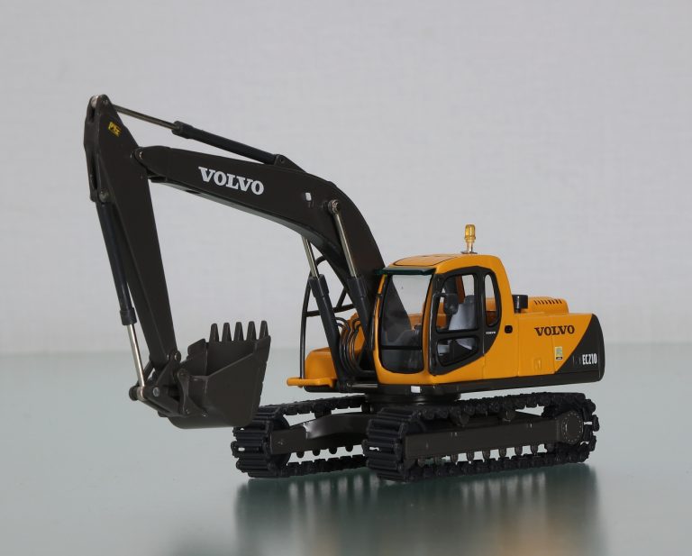 Volvo EC 210 crawler hydraulic excavator