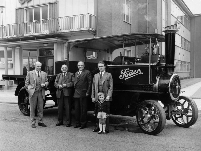 Foden C Type Steam Wagon «Ind Coope & Burton Brewery LTD» with tank-ind coope