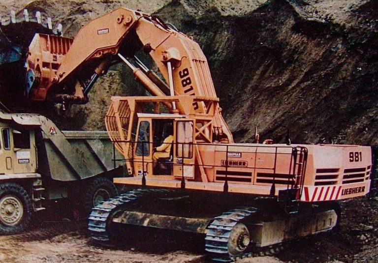 Liebherr 981HD career crawler hydraulic excavator