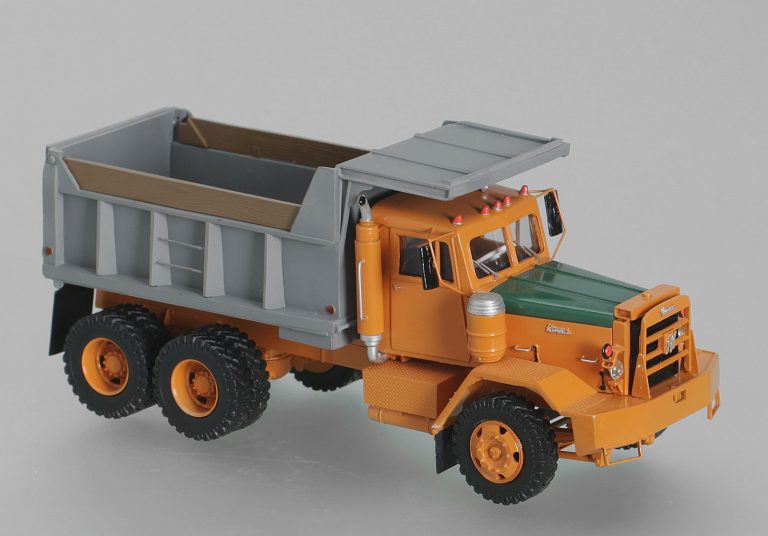 Hayes HD 400 6х4 mining-construction rear dump truck