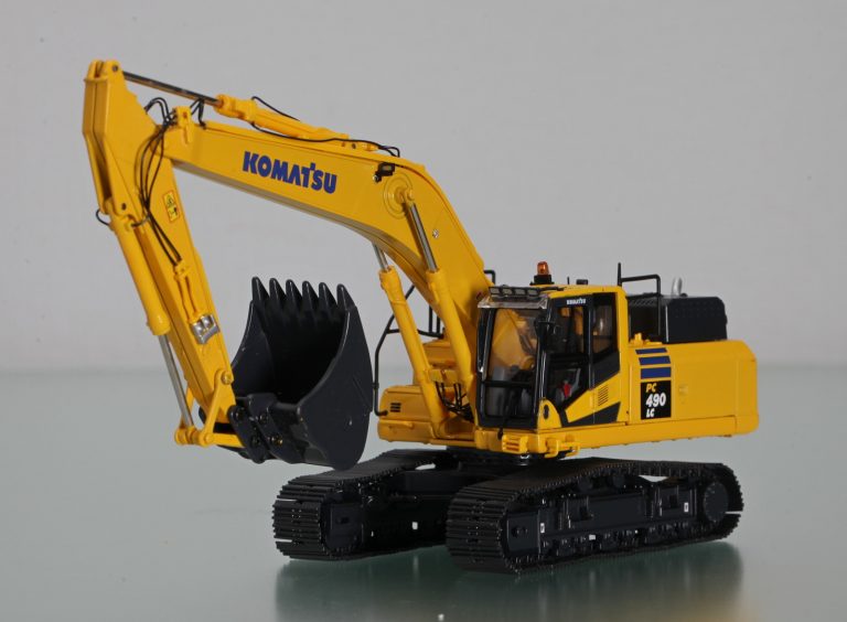 Komatsu PC490 LC-10 crawler hydraulic excavator