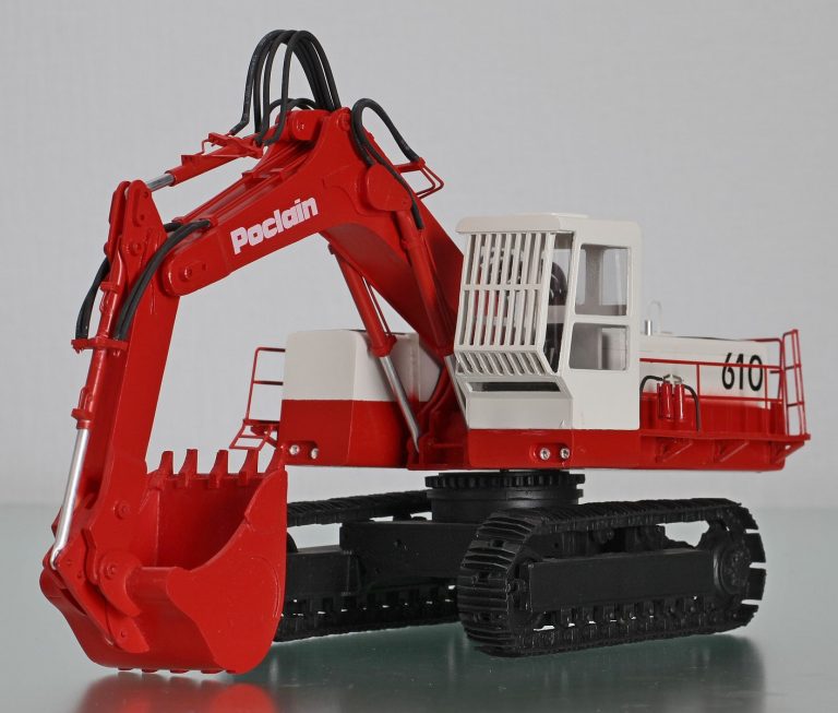 Poclain 610 CK Retro career crawler hydraulic excavator