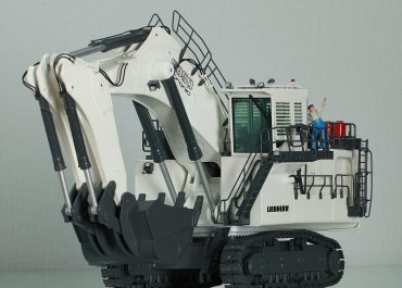 Liebherr R 9350 career hydraulic excavator