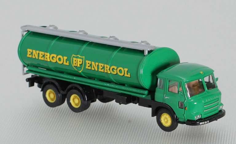 Saviem JL20 «BP Energol» tank truck