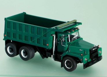 Mack DM800SX mining-construction rear dump truck