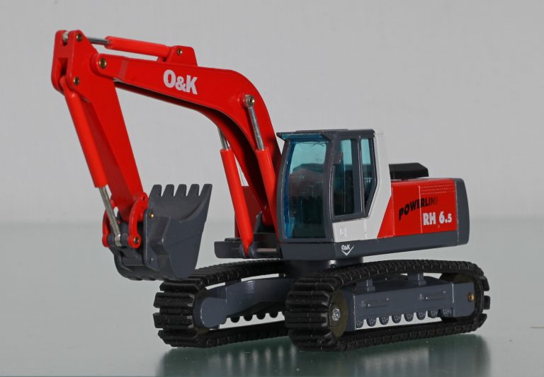 O&K RH 6.5 Powerline crawler hydraulic excavator