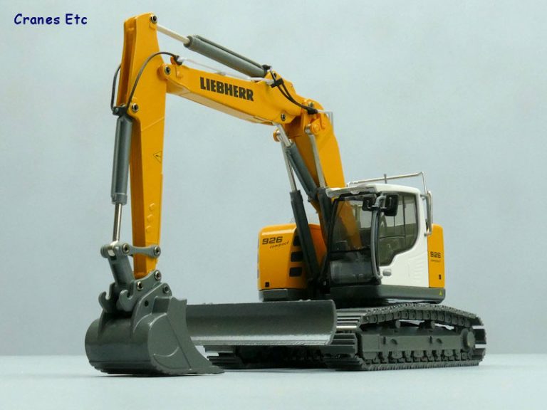 Liebherr R 926 Compact Litronic crawler hydraulic excavator