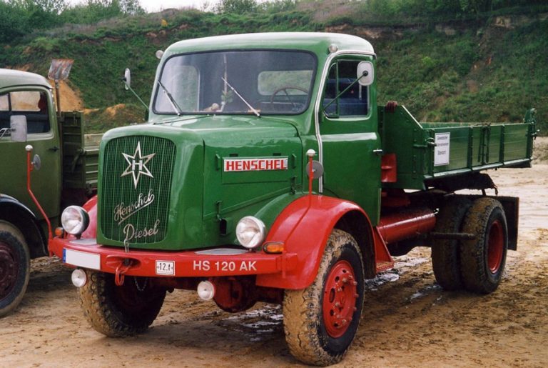 Henschel HS 140 truck