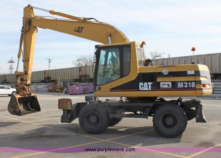 Caterpillar M318 Wheeled hydraulic excavator