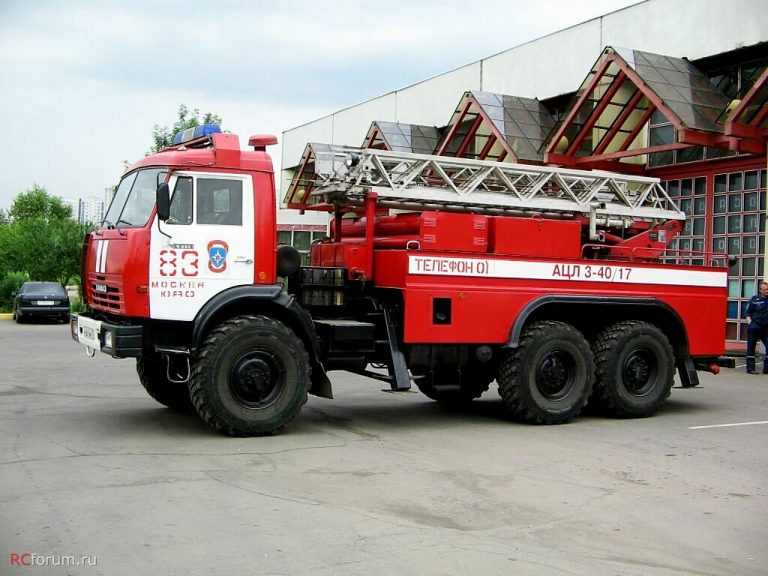 АЦЛ-3-40/4-17 (43118) ПМ-564В из ПЧ-83 пожарная автоцистерна с лестницей на шасси КамАЗ-43118