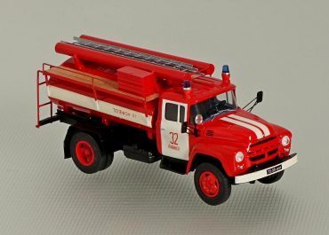 АЦ-6.0-10 (130) пожарная автоцистерна с бочкой от поливомоечной машины на шасси ЗиЛ-130-66