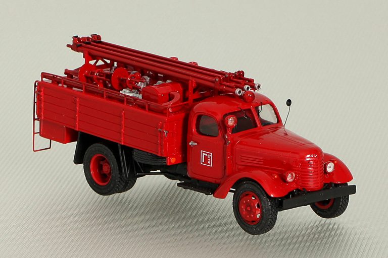ПАХТ-ЗиС-150 пожарный автомобиль химического пенного тушения на шасси ЗиС-150