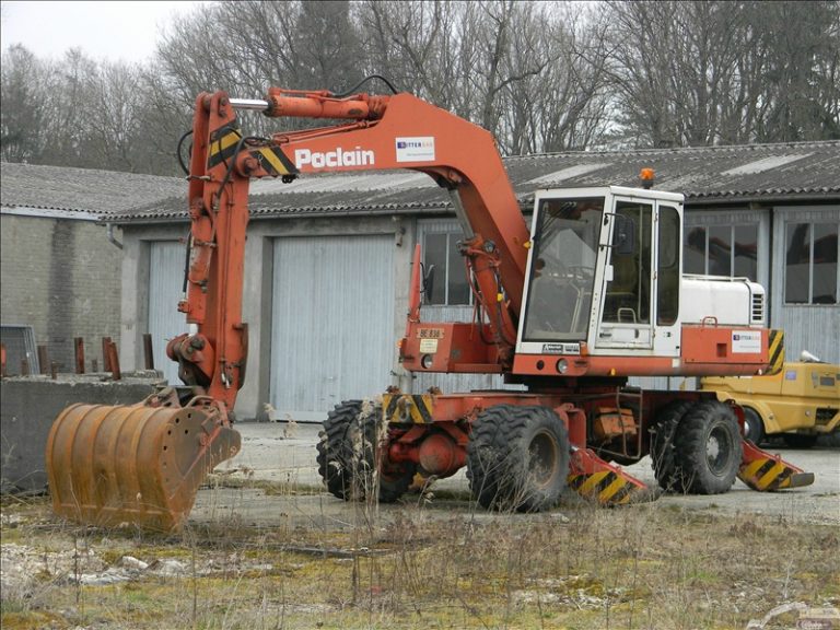 Poclain 90 Variodyn Wheeled Hydraulic excavator