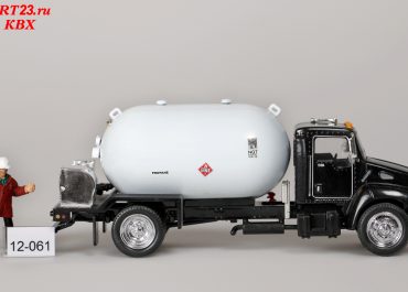 JARCO Polar tanker truck on the chassis Kenworth T300