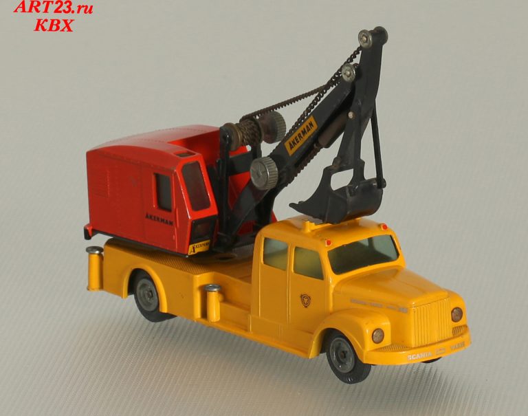 Akerman 610 mechanical cable excavator on autoshassi Scania-Vabis L76