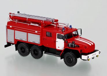 АЦ-4,0-40 (5557)-9ВР пожарная автоцистерна на шасси Урал-5557