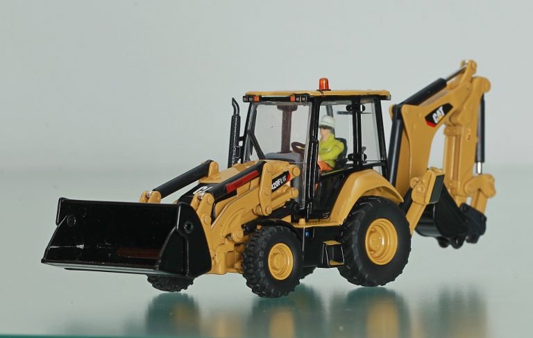Caterpillar 420F2 IT Wheeled Excavator-loader
