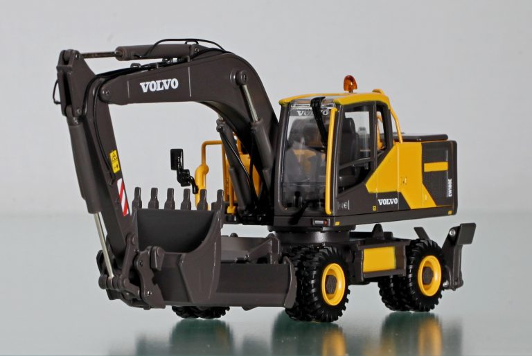 Volvo EW180E Wheeled Hydraulic excavator