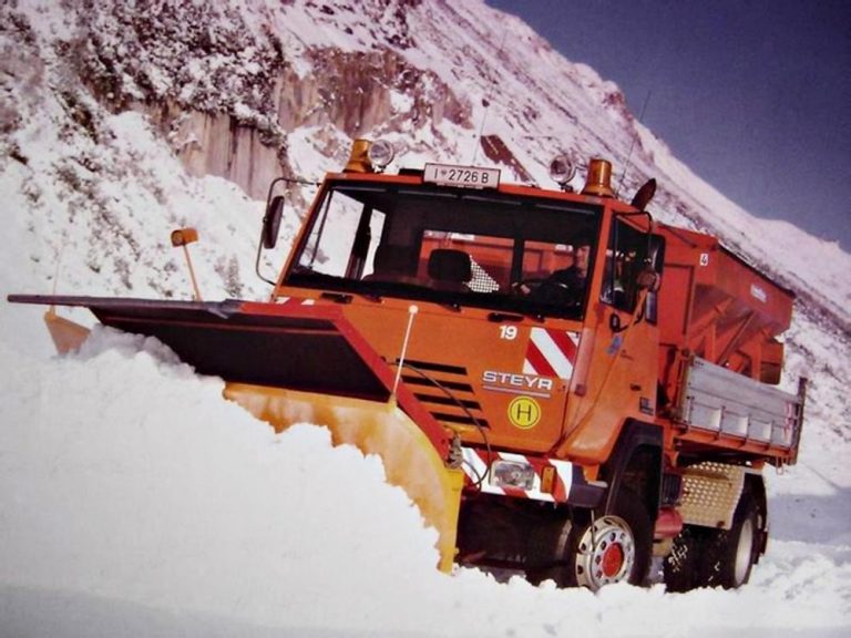 Steyr 990 utility Truck