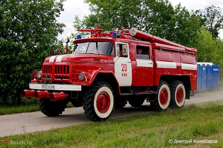 АА-40(131) мод. 139 пожарный аэродромный автомобиль на шасси ЗиЛ-131