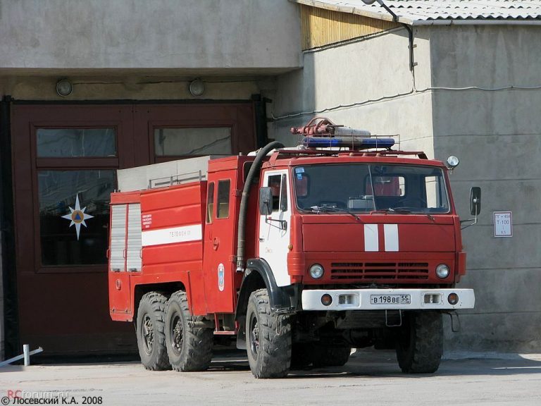 АА-5,0/40-50/3 (4310) ПМ-535 аэродромный пожарный автомобиль на шасси КамАЗ-43105