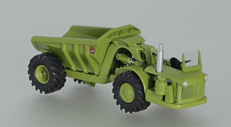 Euclid S-7 3, 4 UOT-129W off-road articulated earth truck