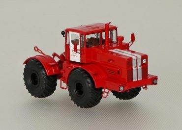 К-701 или К-700А «Кировец» пожарно-сельскохозяйственный трактор