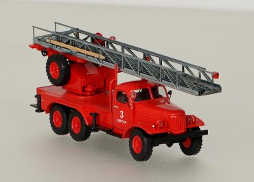 АЛГ-30(157К) опытная модель ЛФ пожарная автолестница с гидроприводом на шасси ЗиЛ-157К