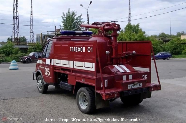 Пожарный автомобиль ГАЗ-33027 «Газель» объектовой ПЧ при ГАЗе с установкой порошкового тушения УПТ-600М «Вьюга»