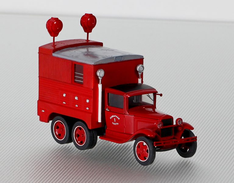 АСО специальный пожарный автомобиль связи и освещения с деревянным КУНГом на шасси ГАЗ-ААА