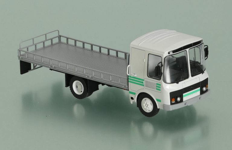 ПАЗ-3205-30К, номер ВЗТ 0-11, контейнеровоз внутризаводского транспорта