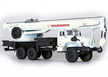 КС-55733-17 «Челябинец» гидравлический автокран на шасси Урал-4320