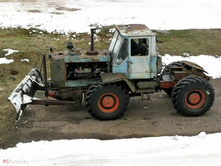 ХТЗ Т-125 4х4 колёсный сочленённый трактор 3-го тягового класса