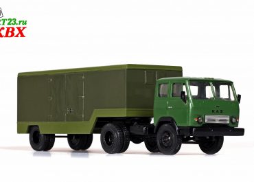 КАЗ-608В/В2 седельный тягач с полуприцепом-фургоном ОдАЗ-794