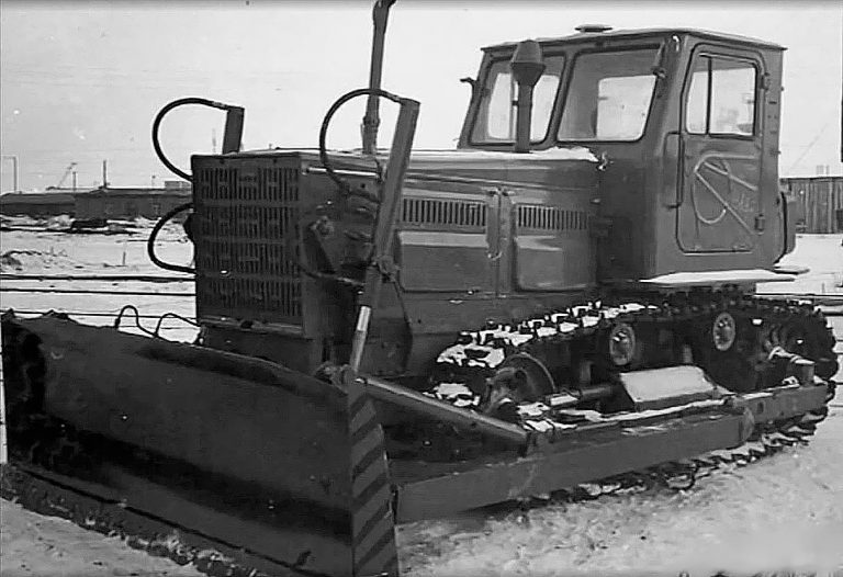 ДЗ-101А гусеничный гидравлический бульдозер на базе трактора Т-4АП2-С1