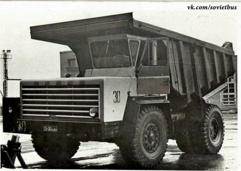 БелАЗ-7510 карьерный внедорожный самосвал грузоподъемностью 27 тонн на базе БелАЗ-540А