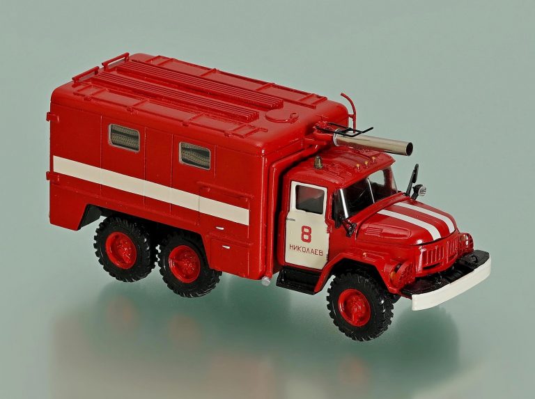 АР-2(131) мод. 133 пожарный рукавный автомобиль на шасси ЗиЛ-131 для доставки и прокладки рукавных линий