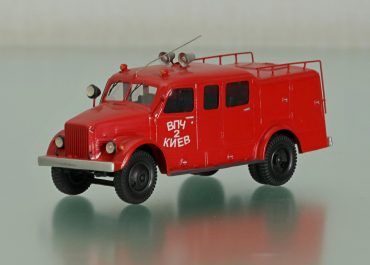 Штабной пожарный автомобиль на шасси ГАЗ-51 для доставки к месту пожара дежурной службы пожаротушения