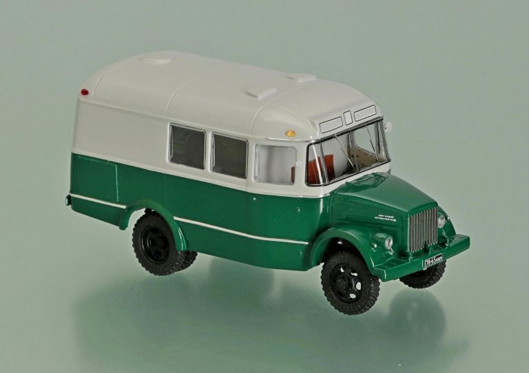 КАвЗ-663 специальный грузовой автобус для монтажа геофизического оборудования на шасси ГАЗ-63Е 4х4