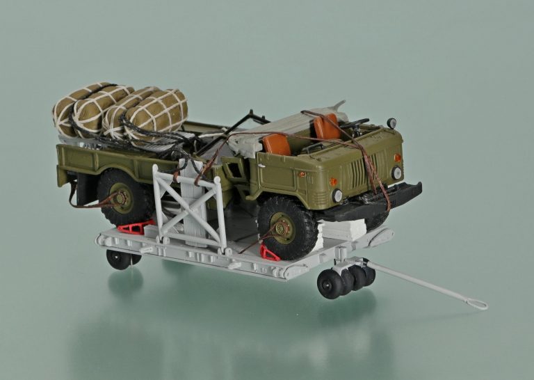ГАЗ-66Б 4х4 десантный грузовой автомобиль на платформе П-7 с многокупольной парашютной системой МКС-5-128Р
