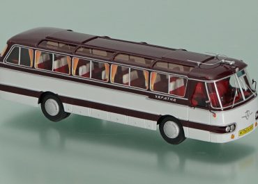 «Украина-2» (кузов №23-Э) автобус средней вместимости для междугородных и туристических перевозок