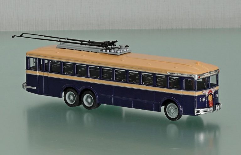 НАТИ-ЛК-2, впоследствии переименован в ЛК-3, инв. №10 1-дверный троллейбус с водительской дверью