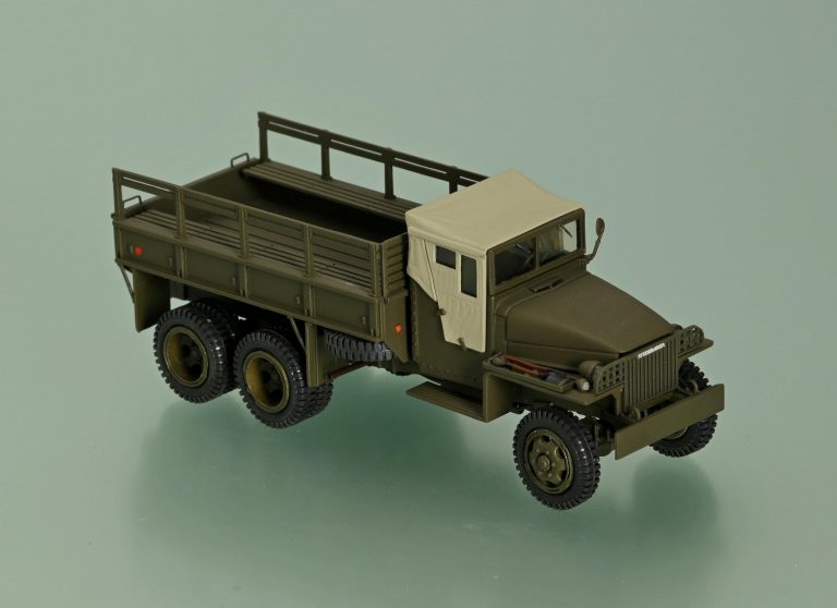 Студебекер, Studebaker US6-U3 6х6 армейский бортовой грузовик с открытой кабиной