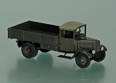 Я-4 первый советский серийный бортовой грузовик
