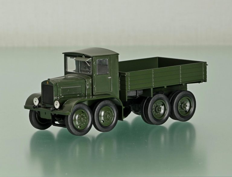 ЯГ-12, шасси №3489, опытный бортовой грузовик