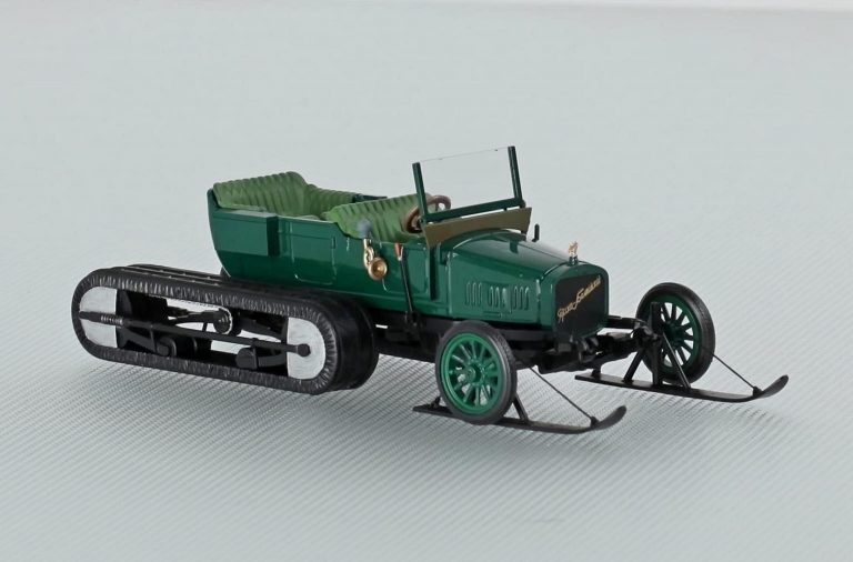 Руссо-Балт модели C 24/30 HP, шасси №21 Серия IV 1911-12 год выпуска, полугусеничный автомобиль