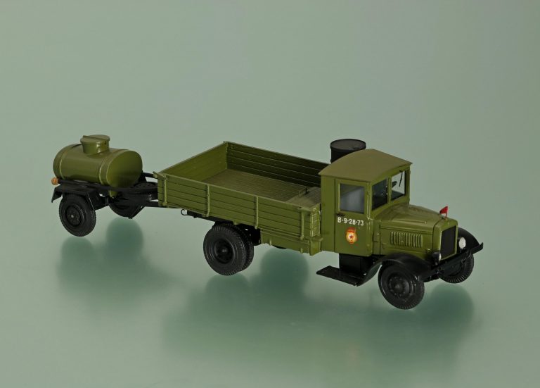 ЯГ-6 бортовой грузовик