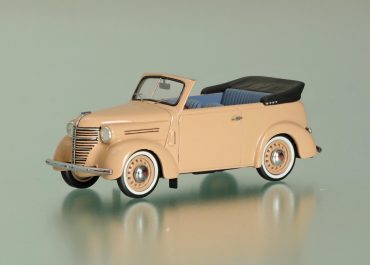 КИМ-10-51 заднеприводный рамный малолитражный автомобиль с кузовом типа «фаэтон»