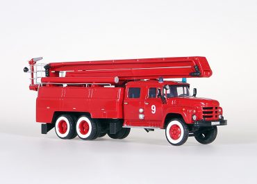 АЦ-40(133ГЯ)-203 пожарная автоцистерна на шасси ЗиЛ-133ГЯ