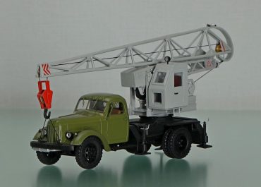 КТС-3Г башенно-стреловой автокран с механическим приводом на шасси ЗиЛ-164/164А